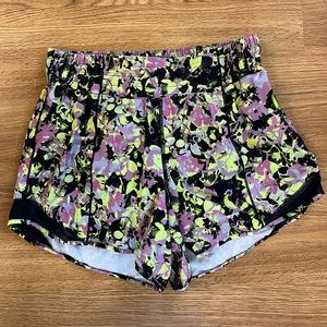 LULULEMON Hotty Hot 4” high rise shorts, size 8